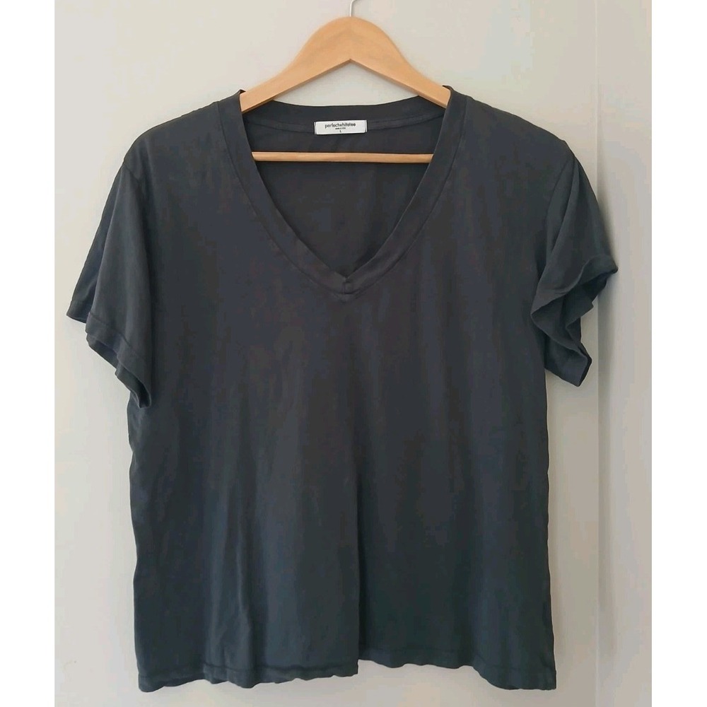 PerfectWhiteTee Hendrix Cotton Boxy V Neck T-shirt Size Large Minimalist S/S